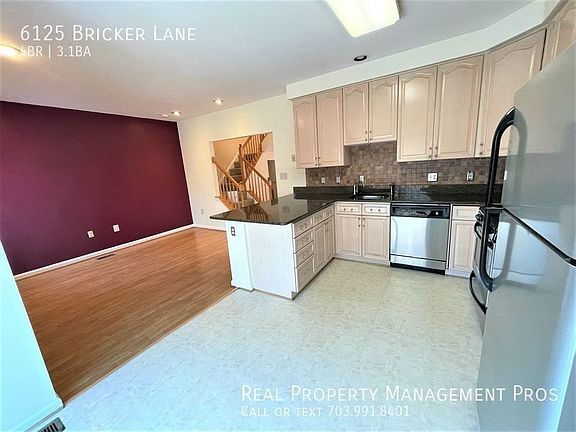 3rd image of 6125 Bricker Ln