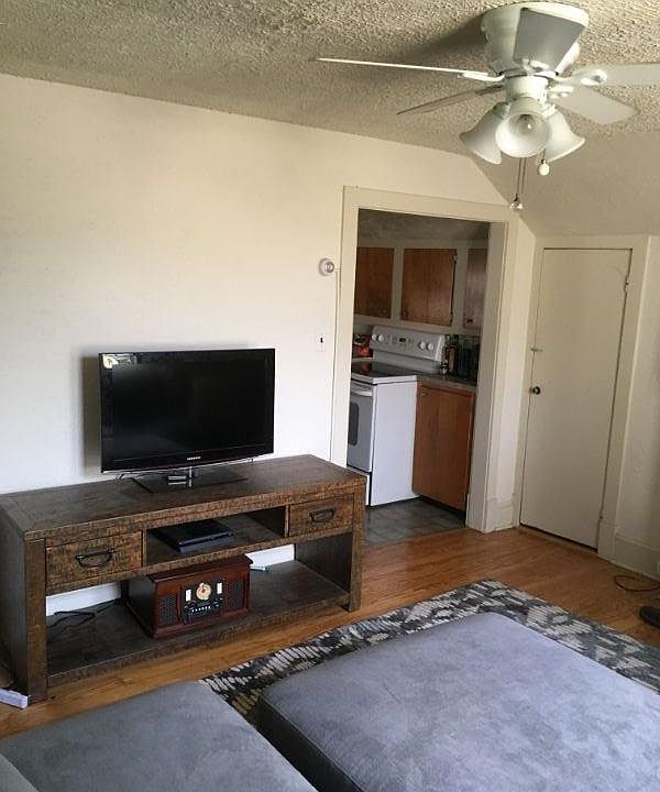 1st image of 407 Herndon St