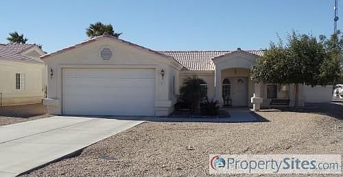 3rd image of 61 Lakemaster Ln