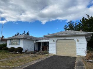 24 Maracaibo Pl #24, Toms River, NJ 08757