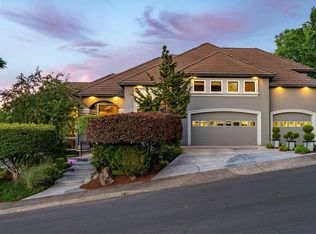 1276 NW Meadows Dr, McMinnville, OR 97128