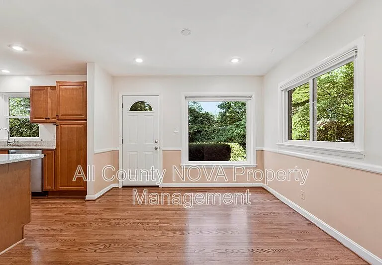 3160 Ravenwood Dr — Photo 14