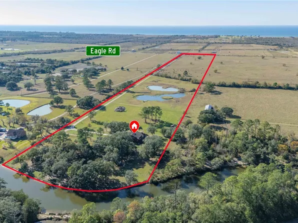 6641 S Eagle Rd, Anahuac, TX 77514