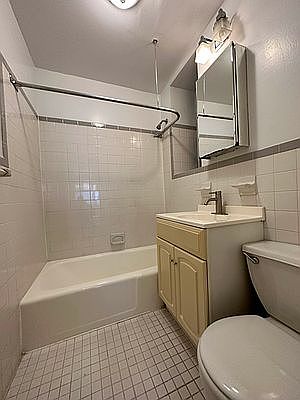 3rd image of 303 E 90th St #102