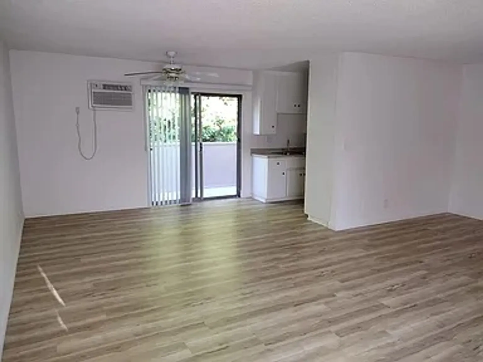 650 Westmount Drive — Photo 3