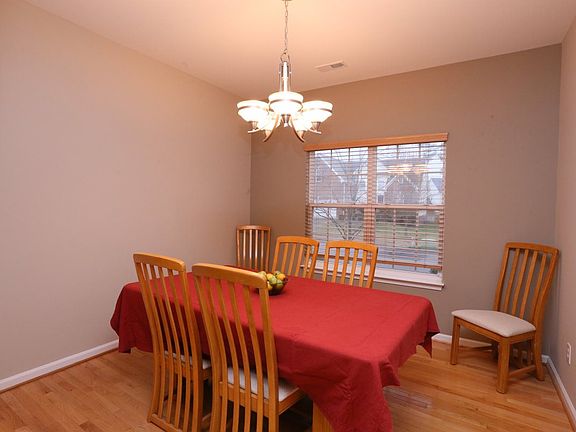 4th image of 208 Basset Hall Dr