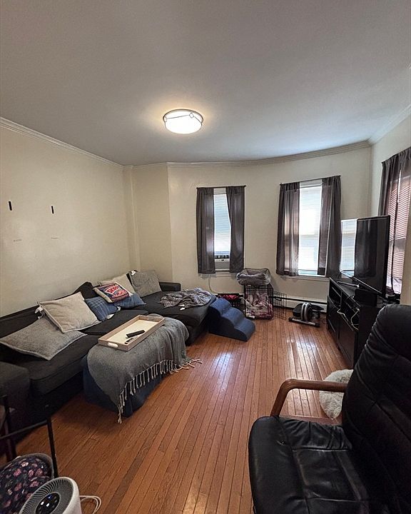 1st image of 84 Mount Vernon St #1