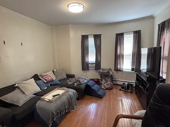 84 Mount Vernon St #1, Dorchester, MA 02125