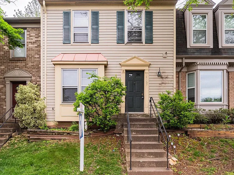 14167 Royal Oak Ln — Photo 1