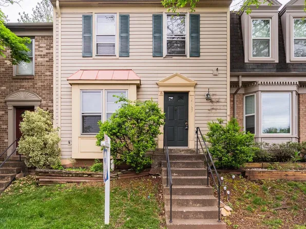 14167 Royal Oak Ln, Centreville, VA 20120