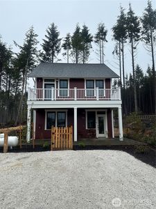 51 Bungalow Loop, Pacific Beach, WA, 98571