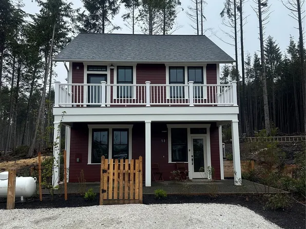 51 Bungalow Loop, Pacific Beach, WA 98571