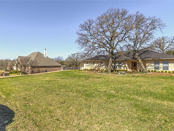 2nd image of 4702 Stoney Creek Ct