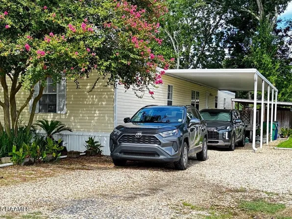 923 Olga St, Rayne, LA 70578