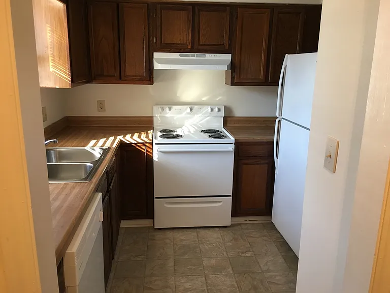 4128 Kaplan Dr — Photo 2