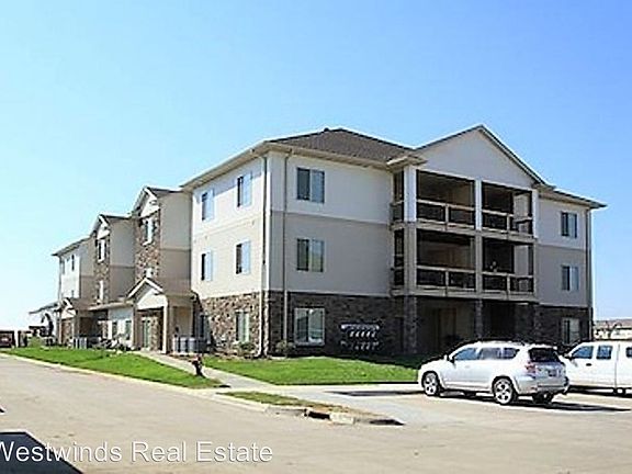 4th image of 460 Cameron Way APT 104
