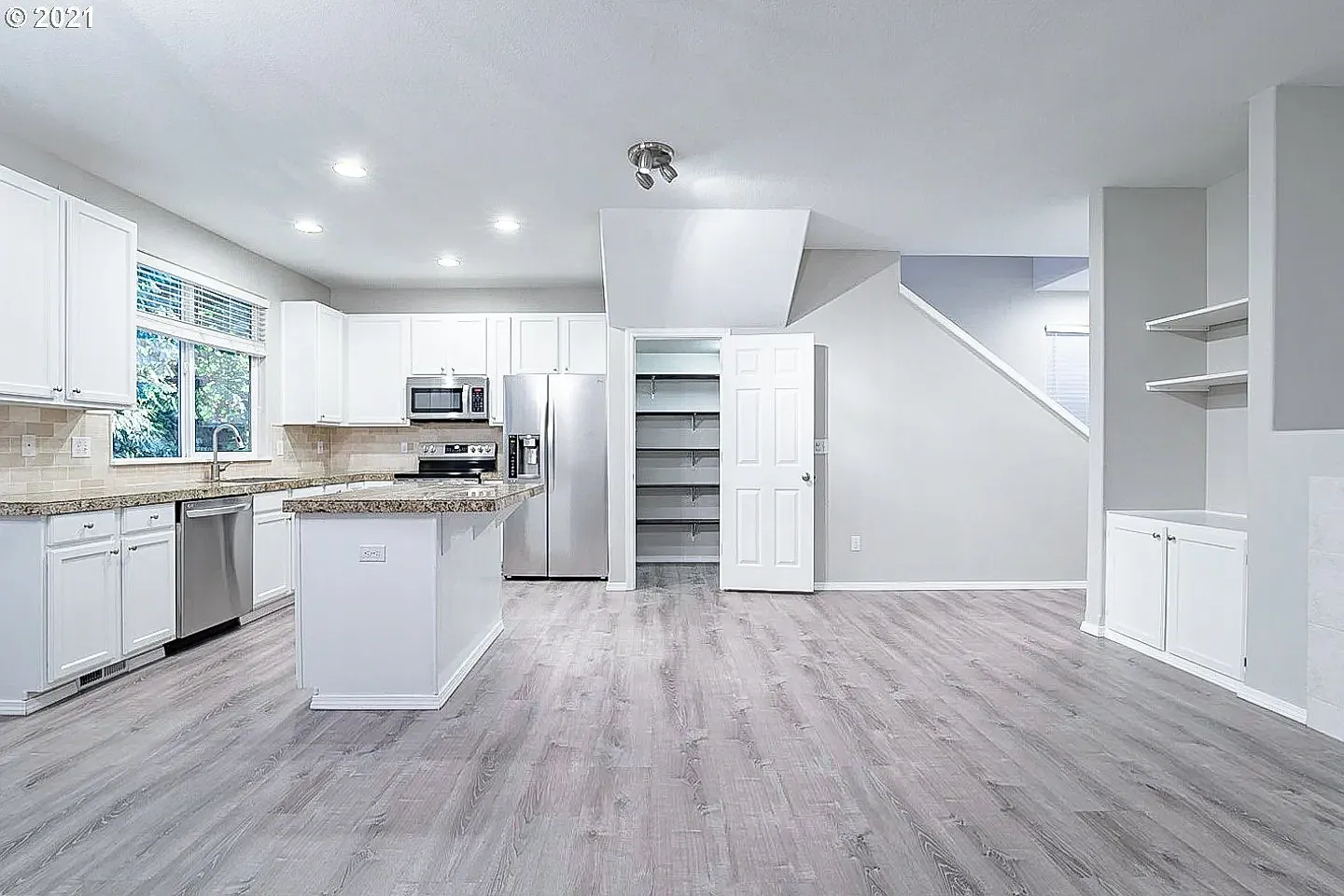 3 bed, 2.5 bath, 1526 sqft, $2,695 — Photo 4