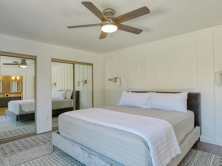 160 Paddock Ave — Photo 5