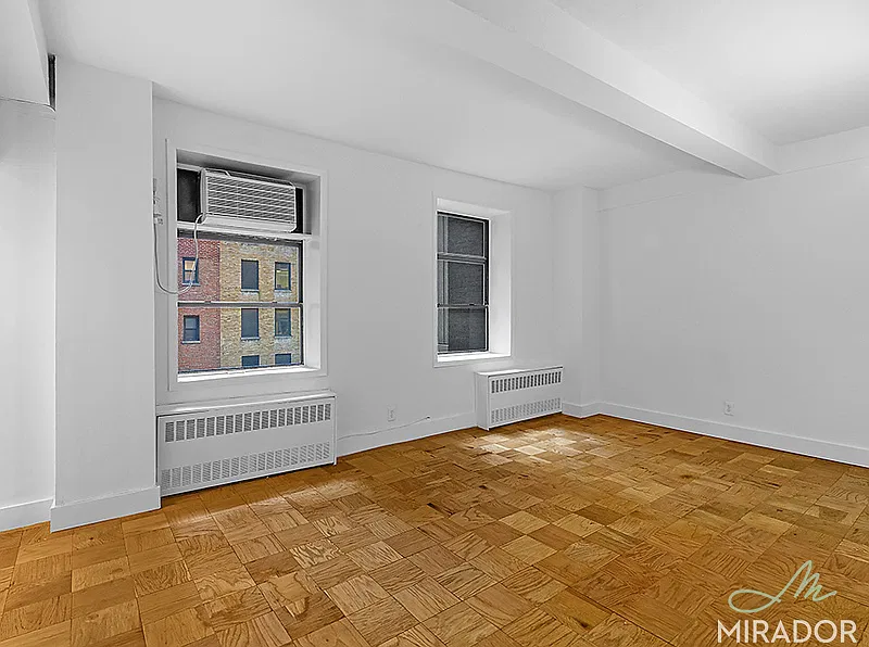 132 E 45th St #5E