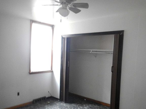 4th image of 10650 S Green Bay Ave