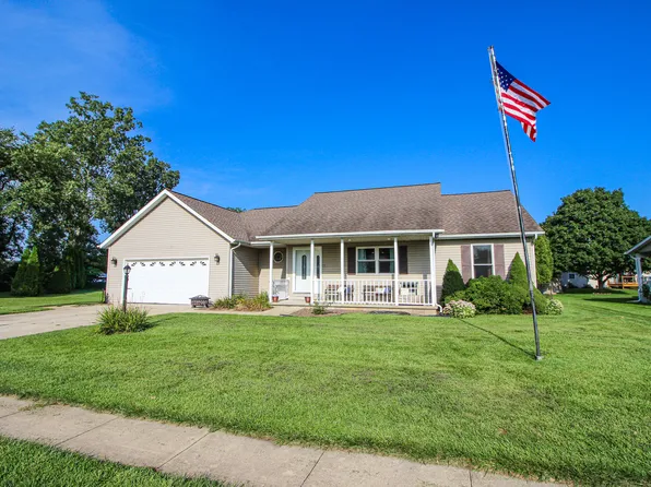 501 Fir St SW, Demotte, IN 46310