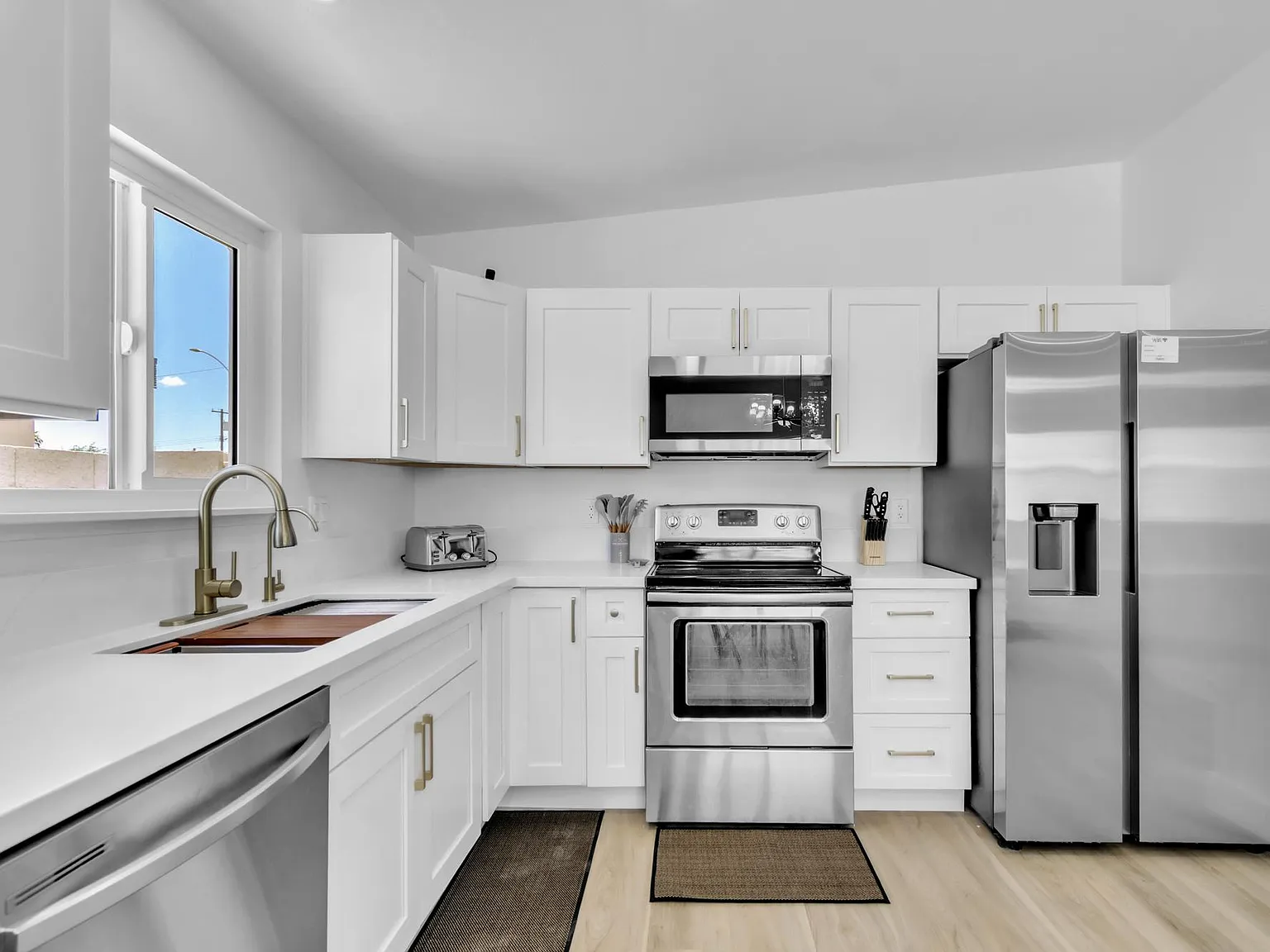 4 bed, 3.5 bath, 1740 sqft, $957 — Photo 3