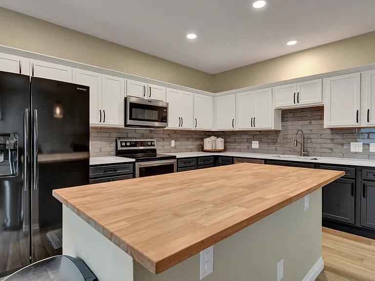 2209 Gilpin Ave — Photo 6