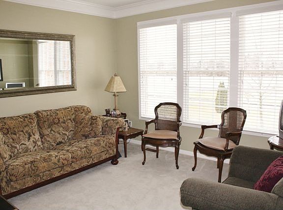 2nd image of 48551 Central Park Dr