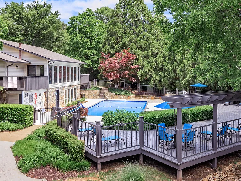 Laurel Ridge Apartments — Photo 79