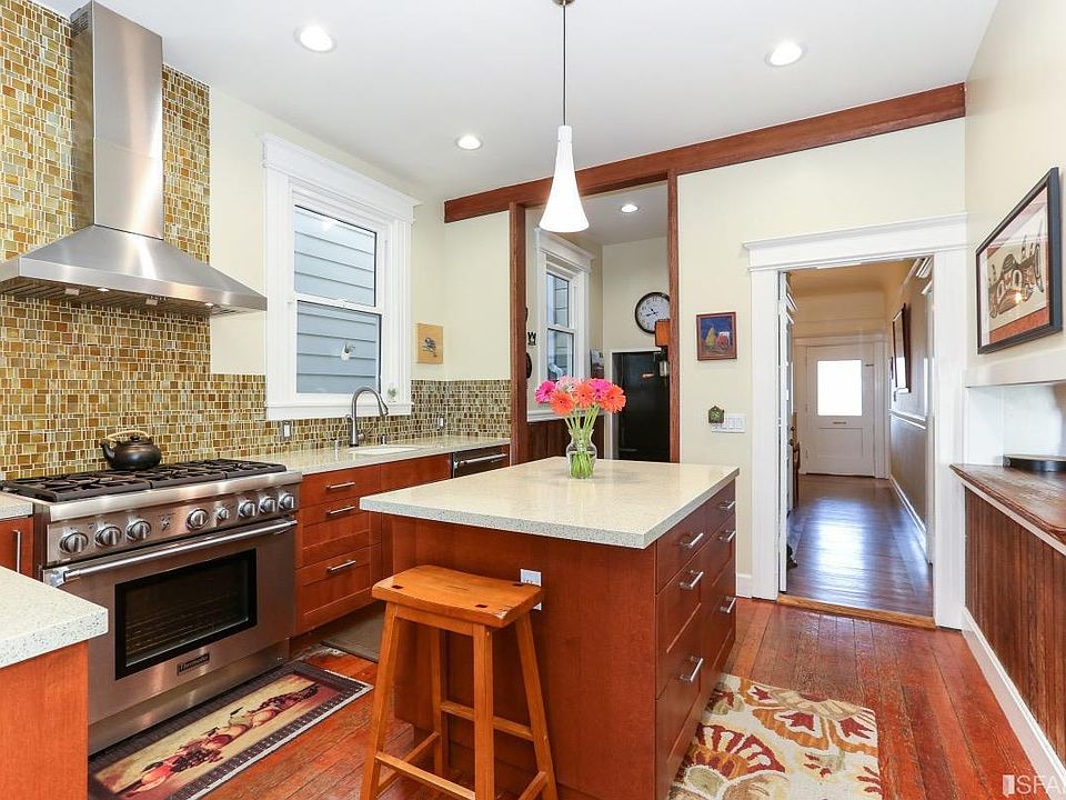 1st image of 329 Crescent Ave