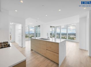 660 Quayside Dr #D199, New Westminster, BC
