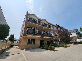 574 19th St #3C, Brooklyn, NY 11218