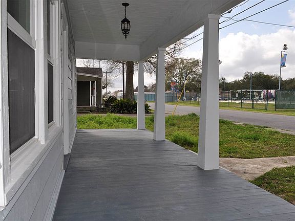2nd image of 727 Tetreau St #0