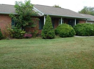 317 Blossom Dr, Martinsburg, WV 25405