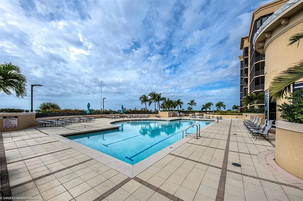 3 bed, 2.0 bath, 1795 sqft, $6,500 — Photo 3