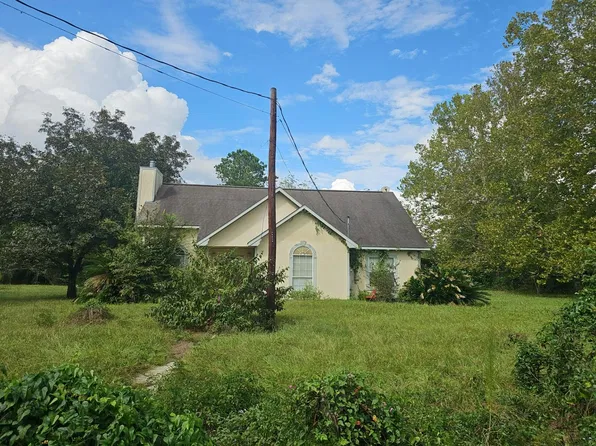 17357 Castlewood Dr, Conroe, TX 77306