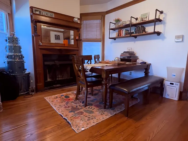3326 N Clark St #3F — Photo 4