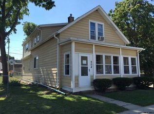 908 Lincoln Ave, Dubuque, IA 52001