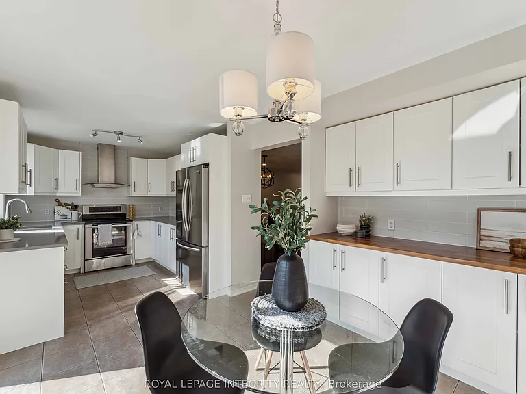 7 Windhurst Dr — Photo 7