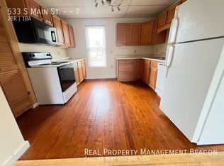 533 S Main St #7, White River Junction, VT 05001