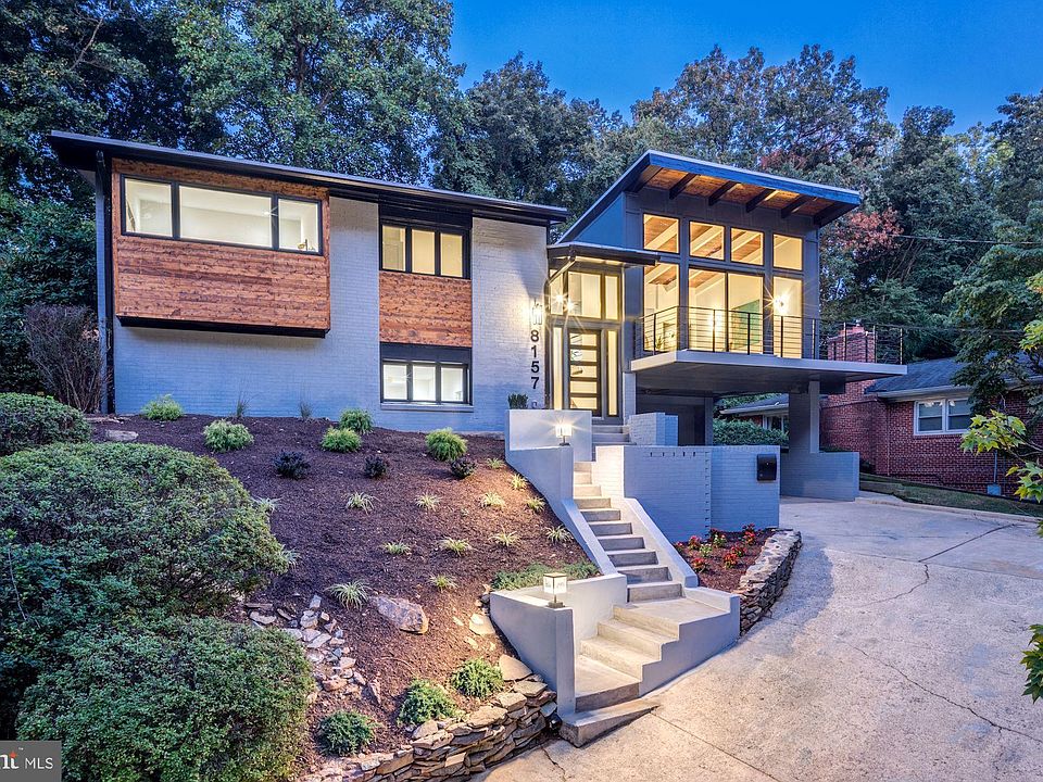 1st image of 8157 E Beach Dr NW