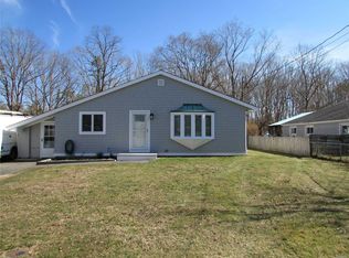 66 Kay Rd, Calverton, NY 11933