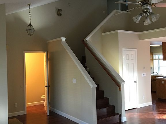 4th image of 1793 E Houston Ave