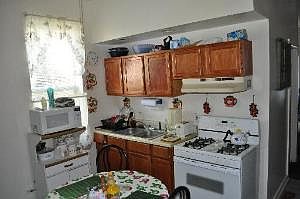 4th image of 1440 S Homan Ave