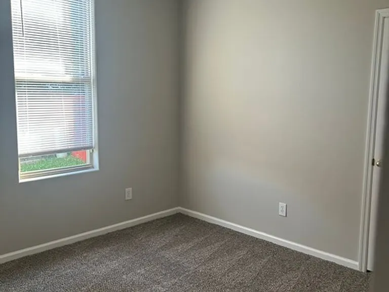 2741 Jacquelyn Ln — Photo 12