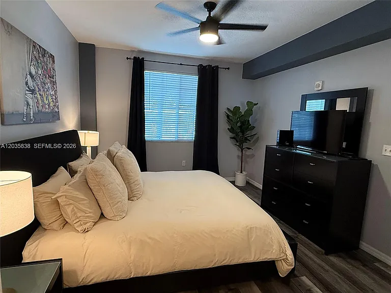 250 NE 3rd Ave #1210 — Photo 9
