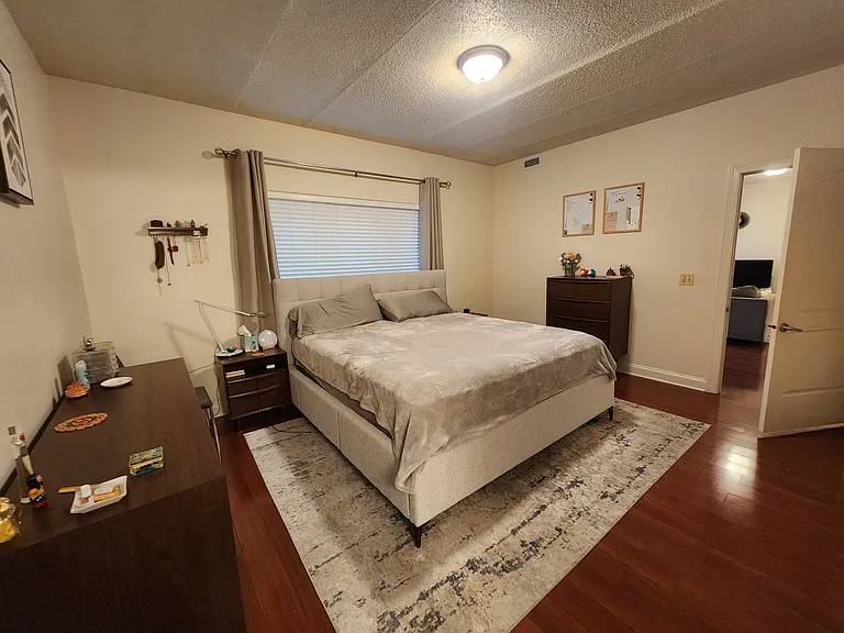 2318 N Milwaukee Ave #201 — Photo 11