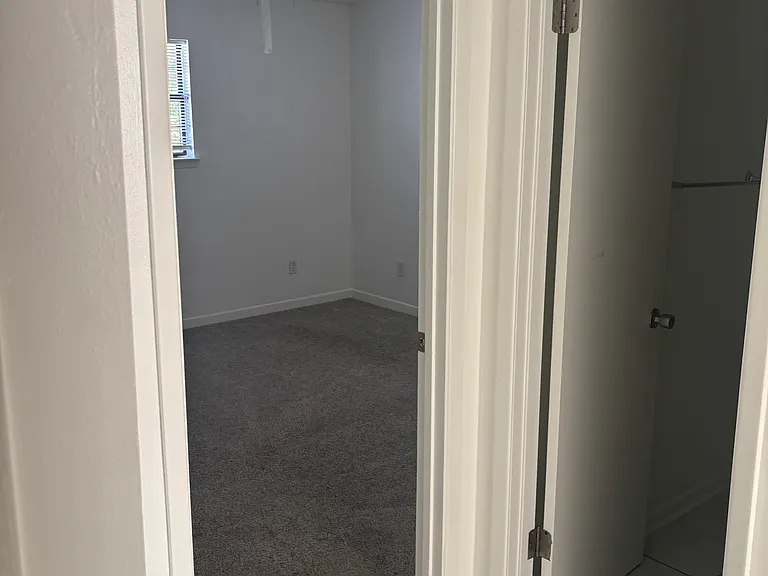 220 Ann Cir #4 — Photo 11
