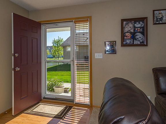 4th image of 5819 S Glenstone Ct