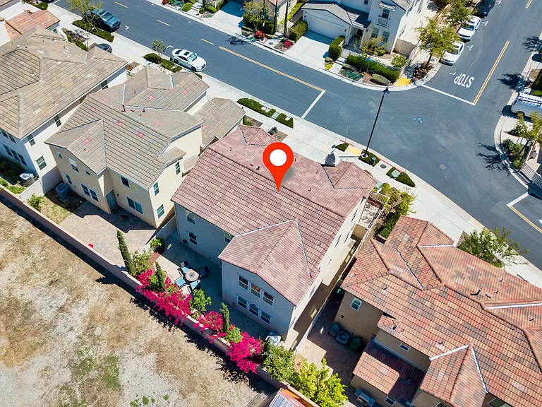 11632 Solaire Way — Photo 33